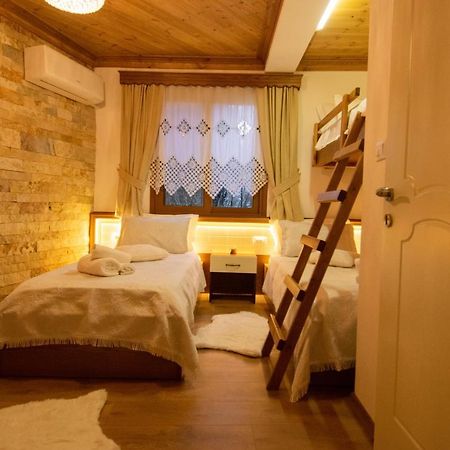 Te Kalaja Rooms Gjirokastra Kültér fotó