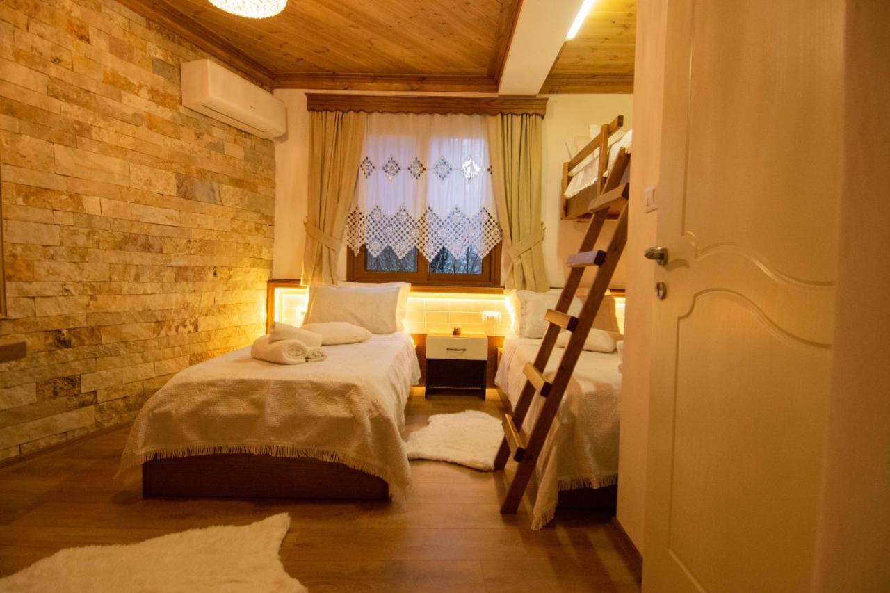 Te Kalaja Rooms Gjirokastra Kültér fotó