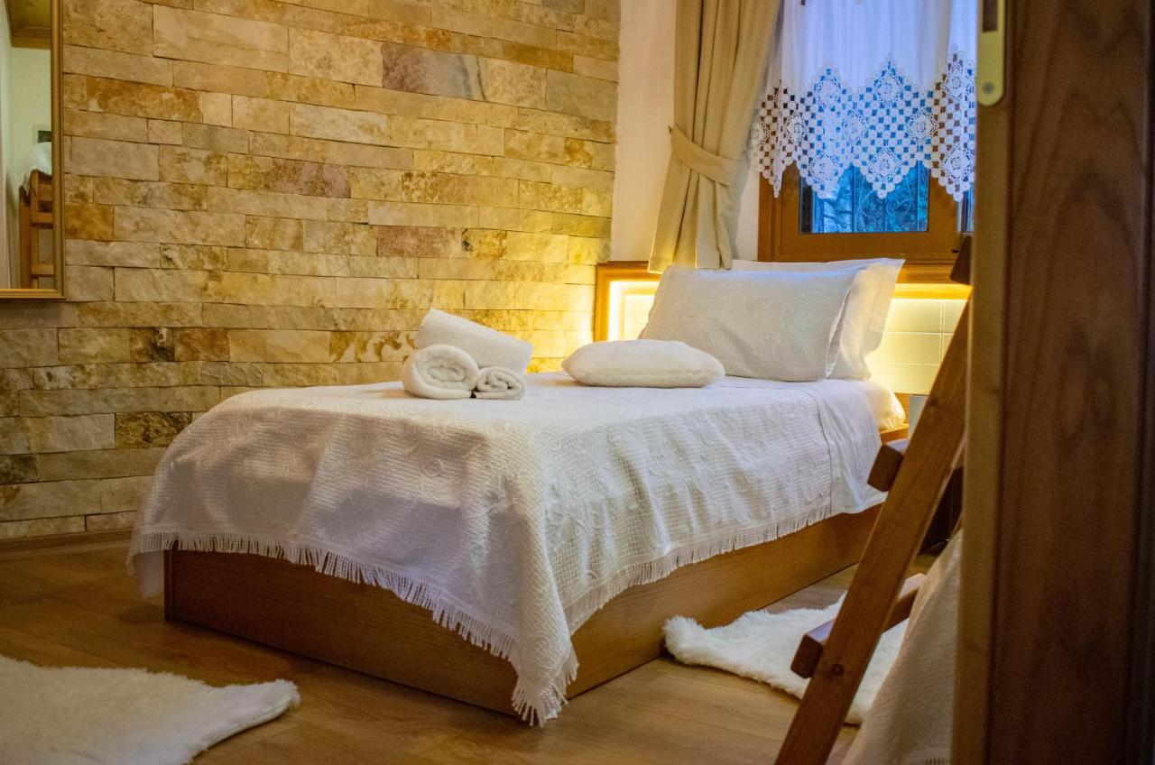 Te Kalaja Rooms Gjirokastra Kültér fotó