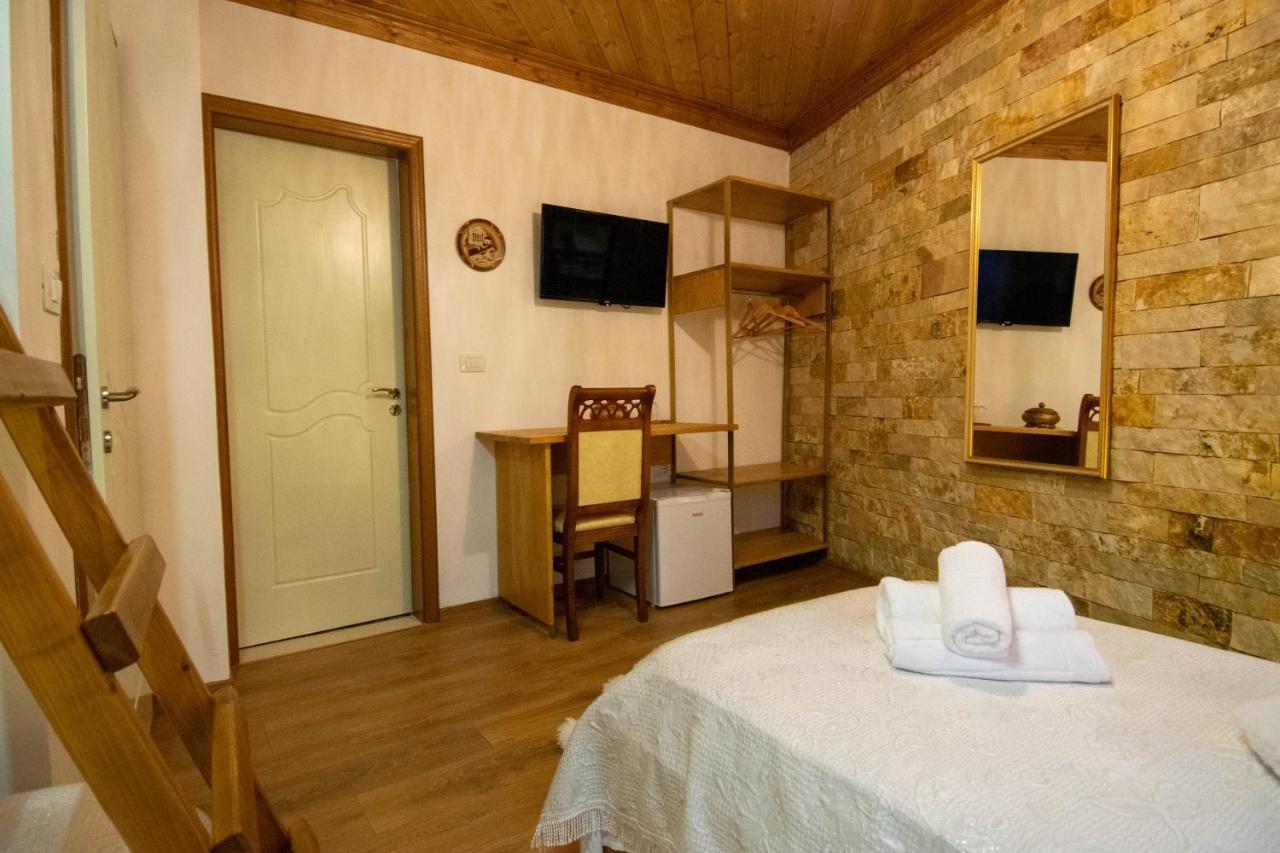 Te Kalaja Rooms Gjirokastra Kültér fotó