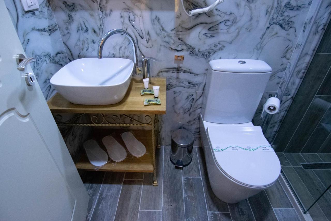 Te Kalaja Rooms Gjirokastra Kültér fotó