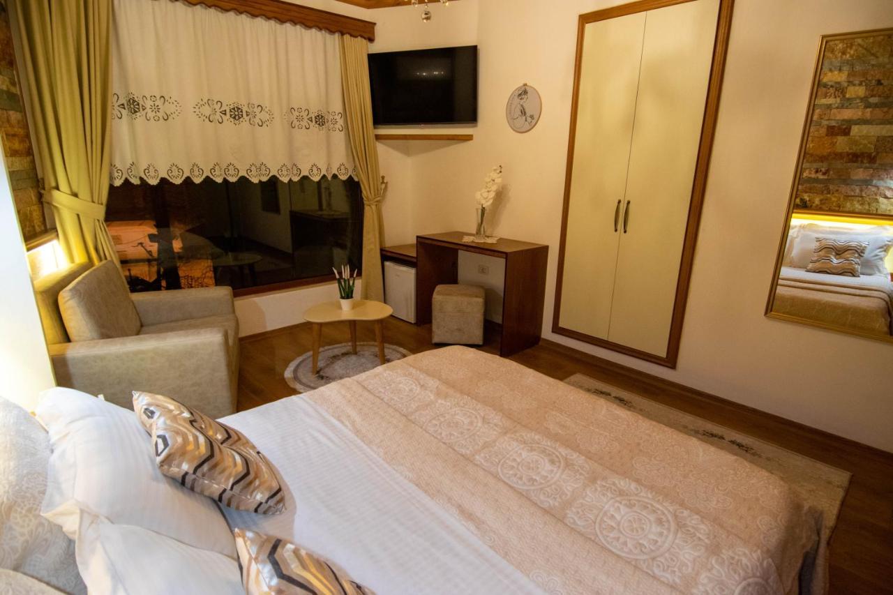 Te Kalaja Rooms Gjirokastra Kültér fotó
